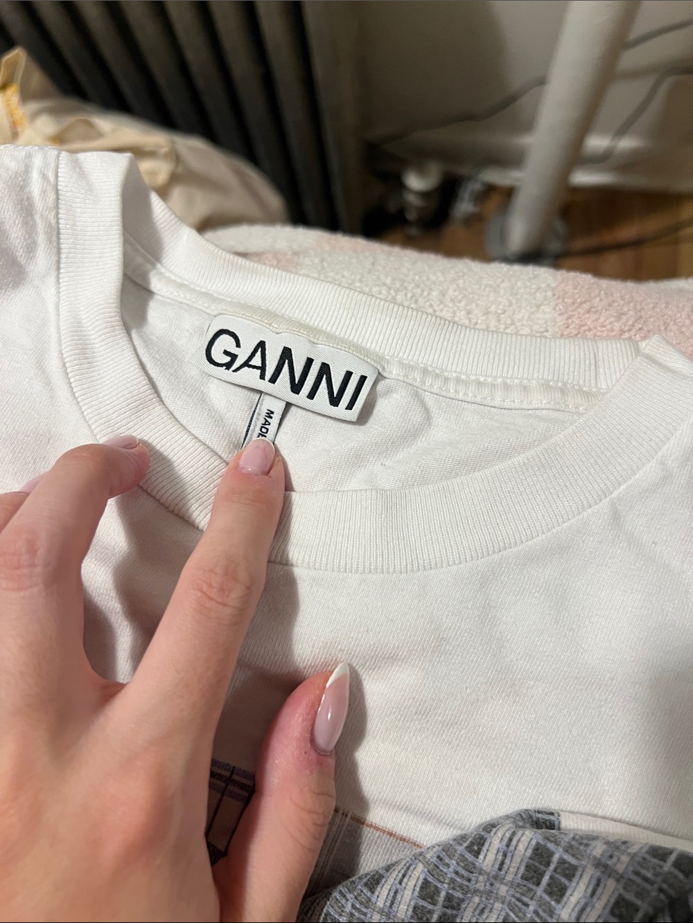 Ganni Tee - Picture 5 of 8